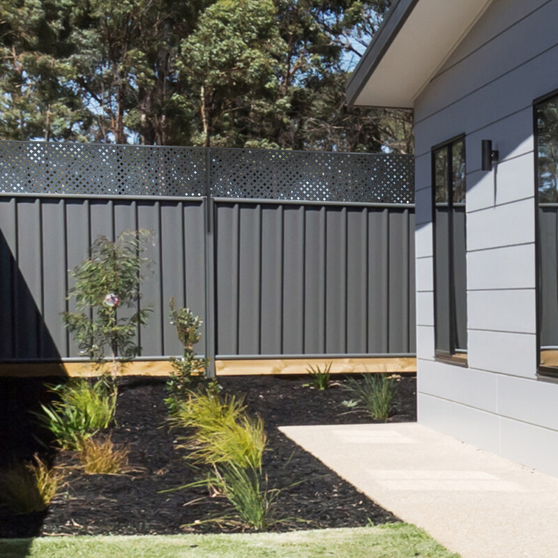 Jack Matrix Fence Extension Privacy Lattice Kit_2420x620mm_Slate Grey_LS_1600x1600px